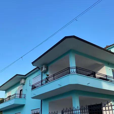 Guest house Nea Berat