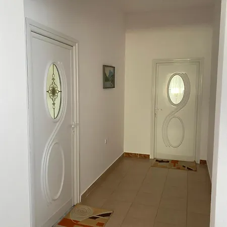 Nea Penzion Berat